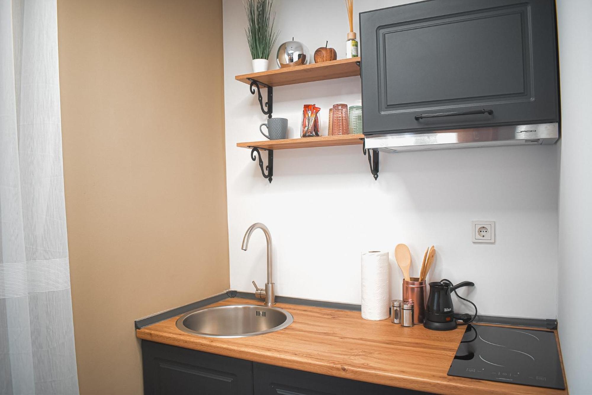 Apartments Jelovic Синь Экстерьер фото